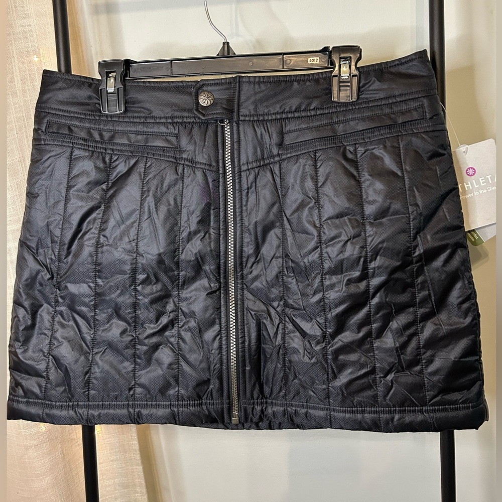 Athleta Toast Buns insulated skirt - ski chic